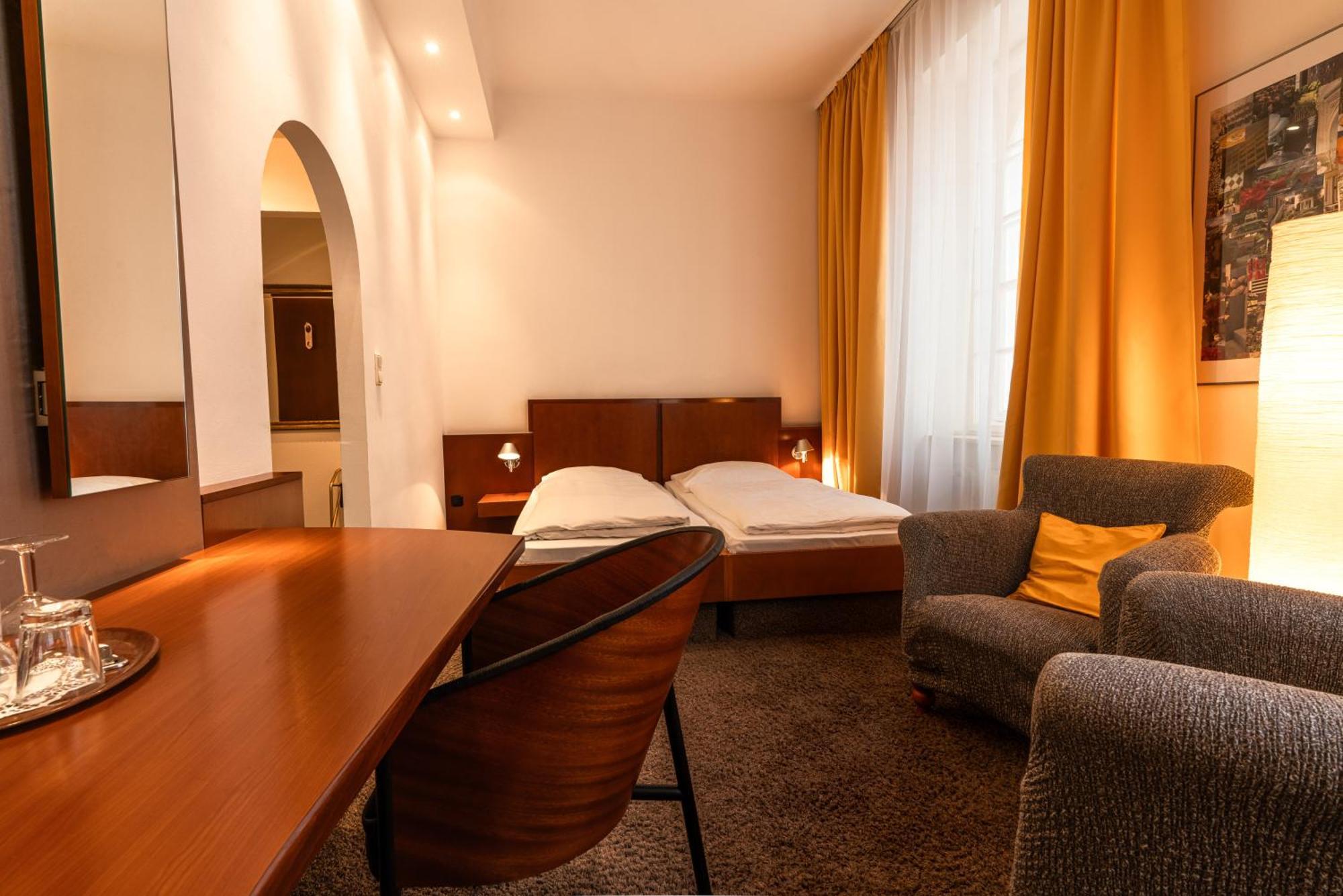 Hotel Carlton Munich Exterior photo